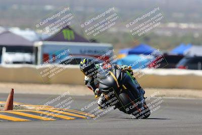 media/Oct-09-2022-SoCal Trackdays (Sun) [[95640aeeb6]]/Turn 2 (1110am)/